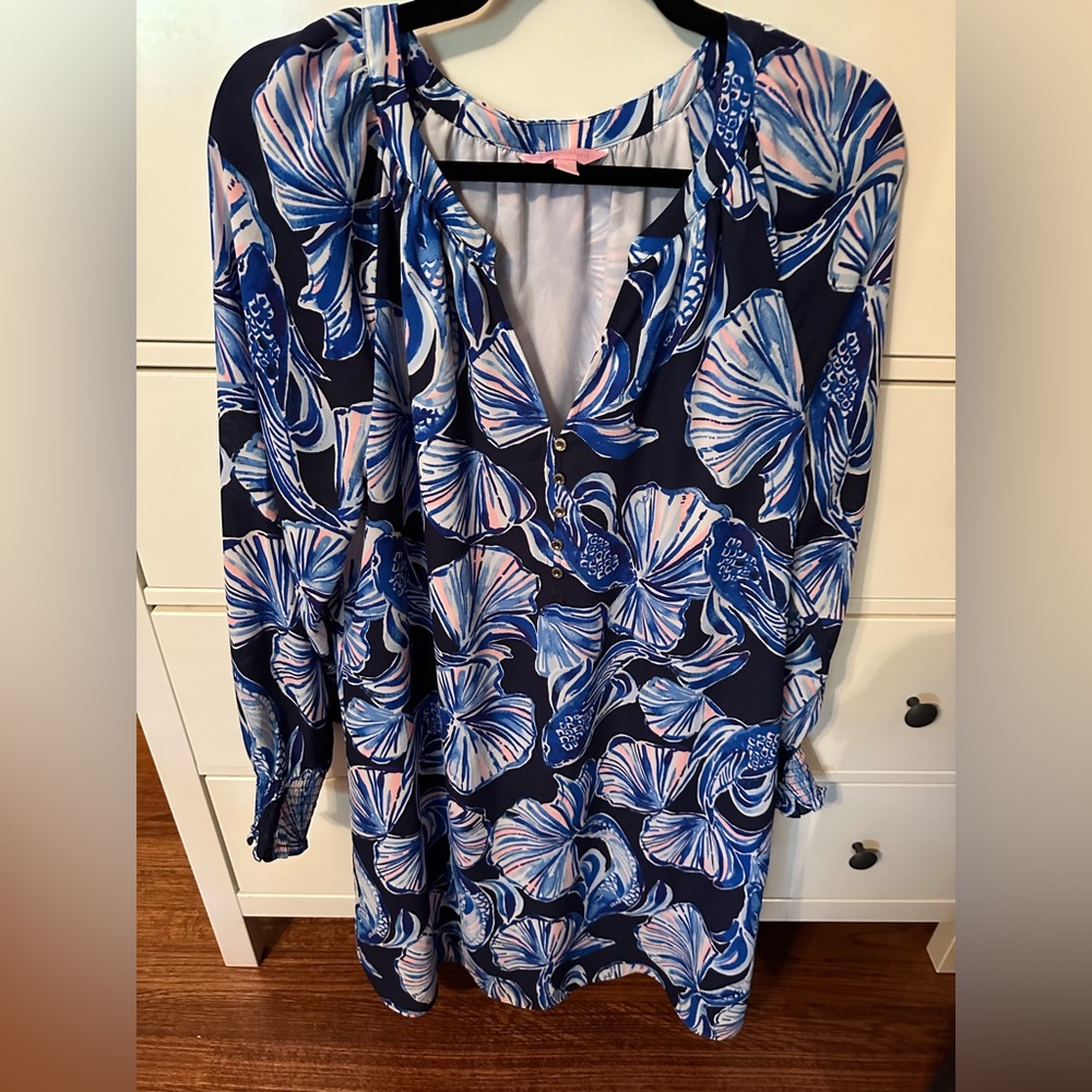 Lilly Pulitzer Dress size large, blue and pink seashells